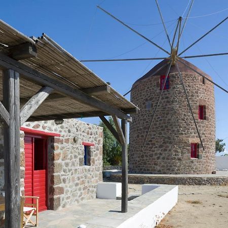 Marketos Windmill And Houses Tripití Exteriér fotografie