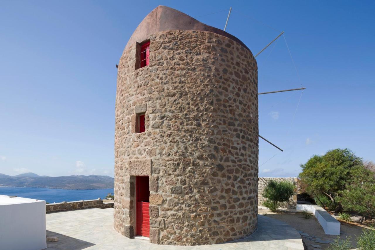 Marketos Windmill And Houses Tripití Exteriér fotografie